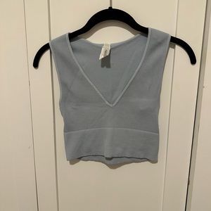 Nikkibiki v neck tank